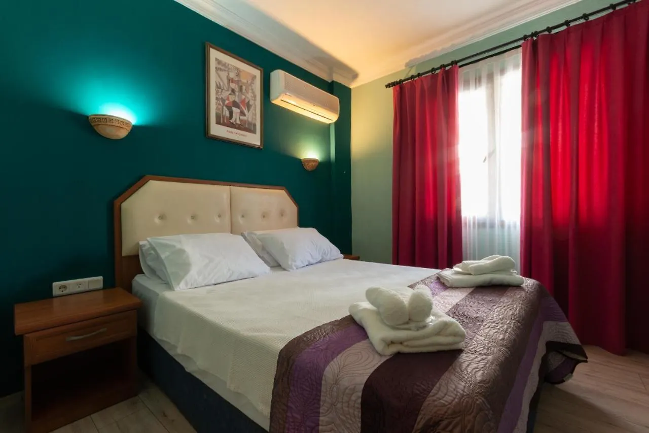 Rebetika Hotel & Bistro Selçuk