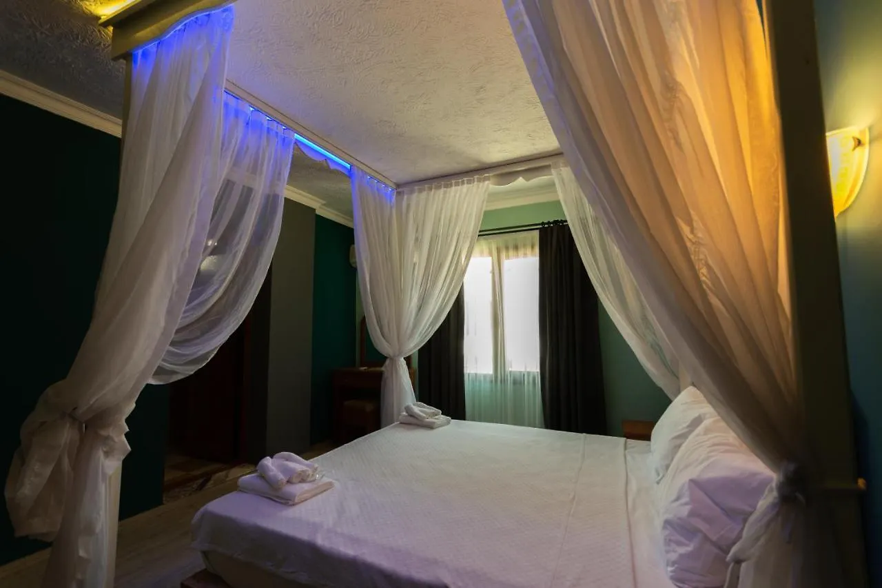 Rebetika Hotel & Bistro Selçuk