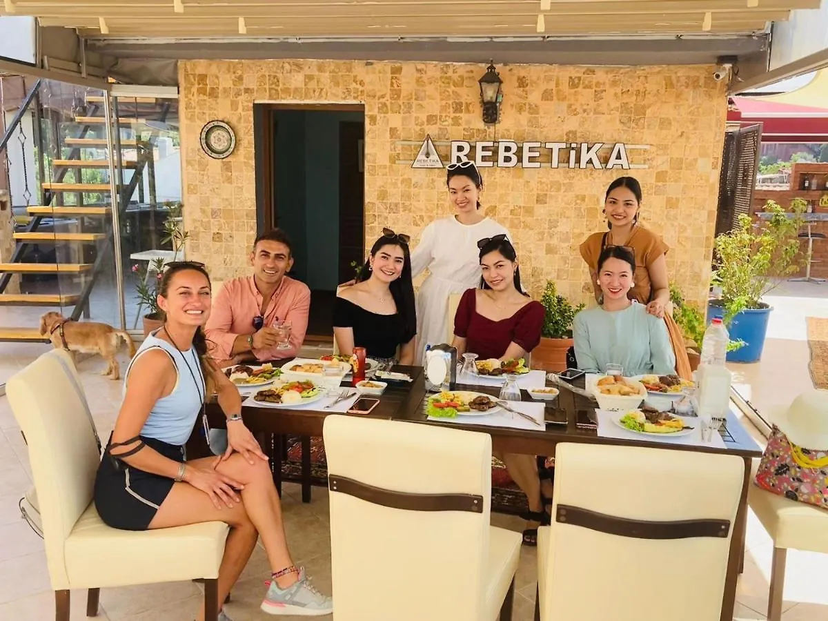 Rebetika Hotel & Bistro Selçuk