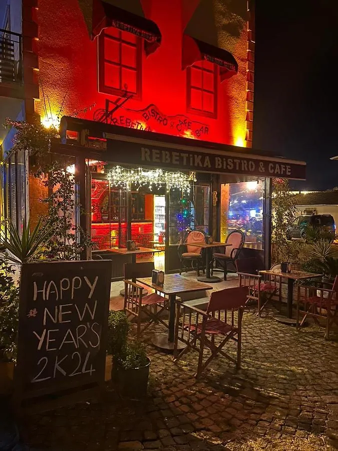 Rebetika Hotel & Bistro Selçuk