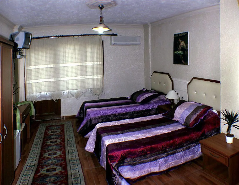 Rebetika Hotel & Bistro Selçuk